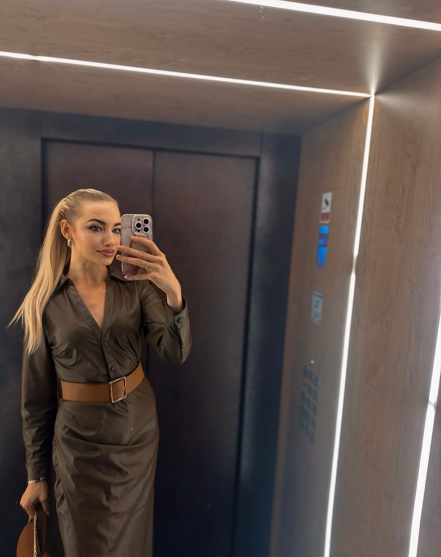 Šampanjac / Srednje plava │Ravna │50cm │Rep na mrežicu photo review