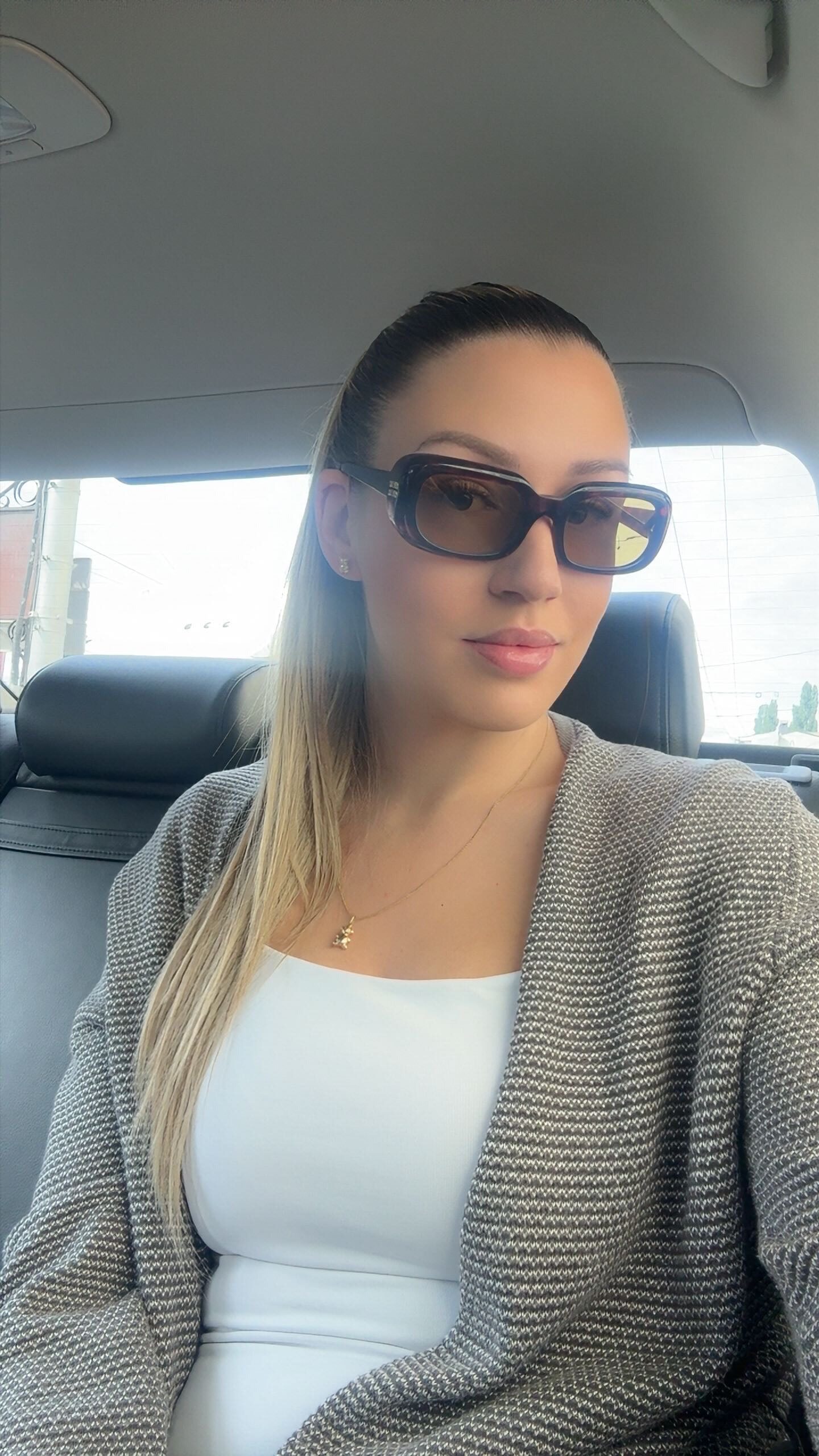 Svijetlo smeđa s pramenovima │ Ravna │ 50cm │ Rep na mrežicu photo review